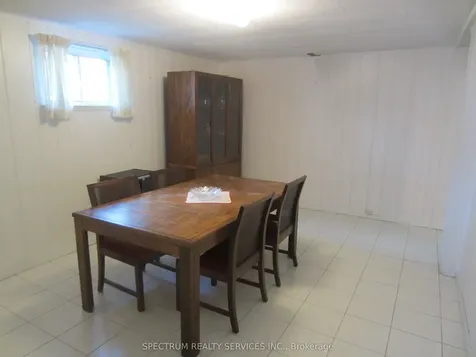 409 Patricia Avenue Toronto ON M2R 2N1