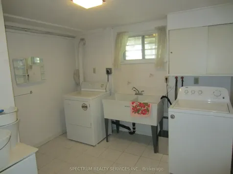 409 Patricia Avenue Toronto ON M2R 2N1