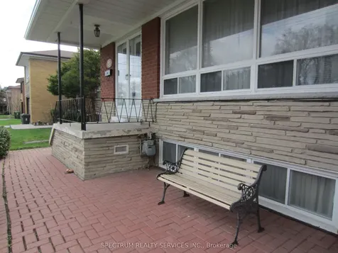 409 Patricia Avenue Toronto ON M2R 2N1