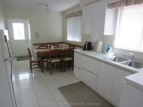 409 Patricia Avenue Toronto ON M2R 2N1