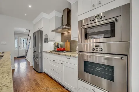 473 Hillsdale Avenue E Toronto ON M4S 1V1