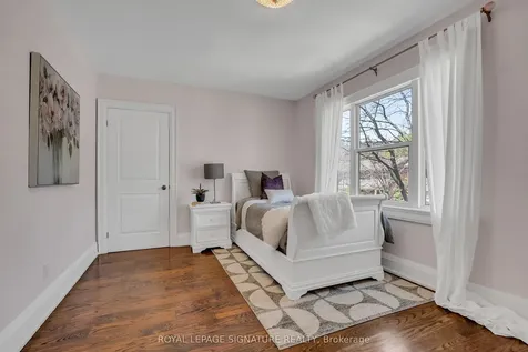 473 Hillsdale Avenue E Toronto ON M4S 1V1