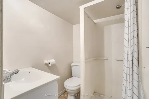473 Hillsdale Avenue E Toronto ON M4S 1V1