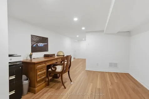 197 Greer Road Toronto ON M5M 3N4