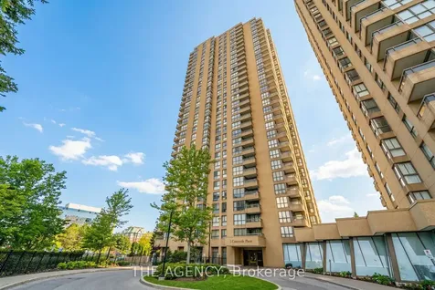 3 Concorde Place Toronto ON M3C 3K7