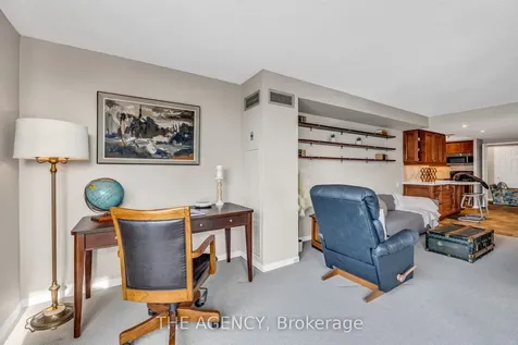 3 Concorde Place Toronto ON M3C 3K7