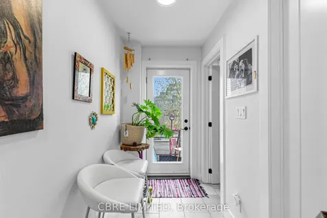 1088 Bathurst Street Toronto ON M5R 3G9