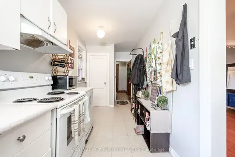 191 Castlefield Avenue Toronto ON M4R 1G6