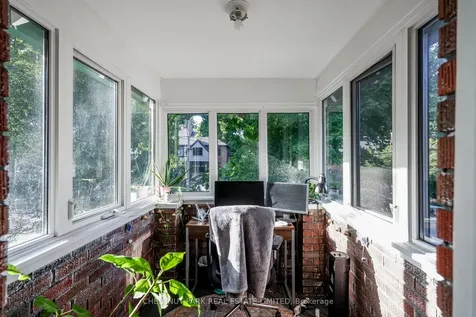 191 Castlefield Avenue Toronto ON M4R 1G6