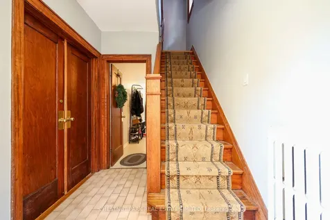 191 Castlefield Avenue Toronto ON M4R 1G6