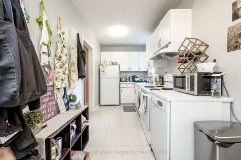 191 Castlefield Avenue Toronto ON M4R 1G6