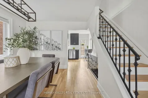683 Hillsdale Avenue E Toronto ON M4S 1V4