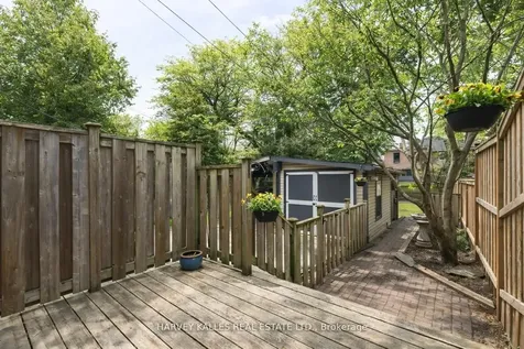 683 Hillsdale Avenue E Toronto ON M4S 1V4