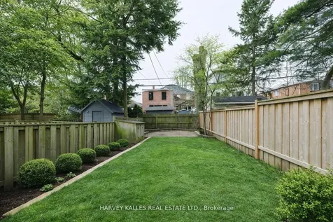 683 Hillsdale Avenue E Toronto ON M4S 1V4