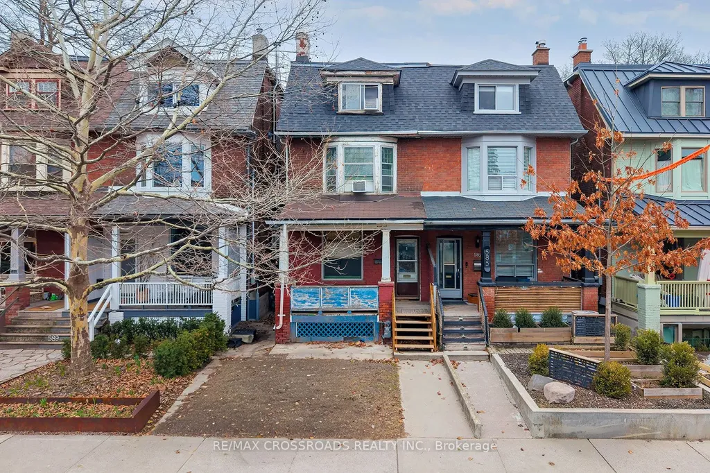 587 Palmerston Avenue Toronto ON M6G 2R2