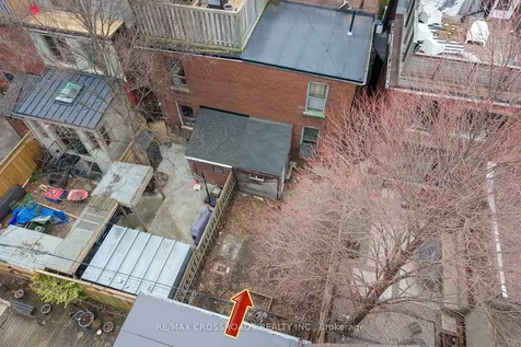 587 Palmerston Avenue Toronto ON M6G 2R2