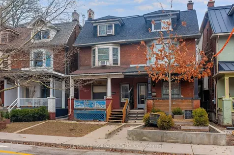 587 Palmerston Avenue Toronto ON M6G 2R2