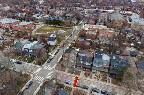 587 Palmerston Avenue Toronto ON M6G 2R2