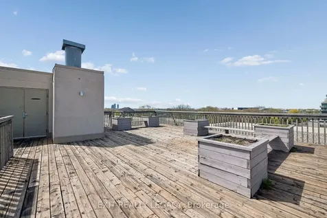 555 Wilson Heights Boulevard Toronto ON M3H 6B5