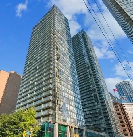 37 Grosvenor Street Toronto ON M4Y 3G5