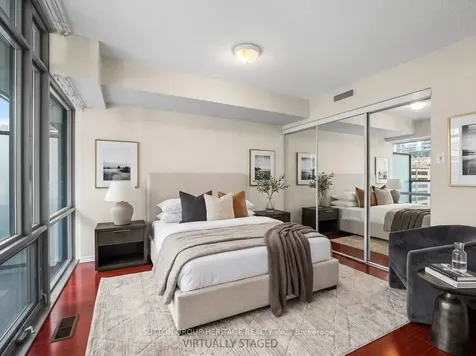 37 Grosvenor Street Toronto ON M4Y 3G5
