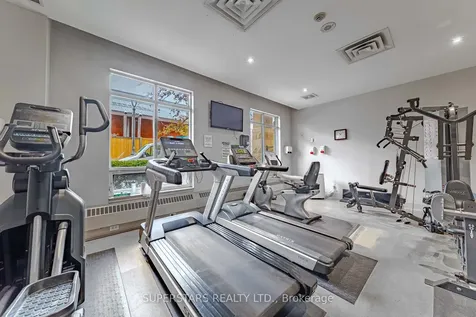 18 Kenaston Gardens Toronto ON M2K 3C7