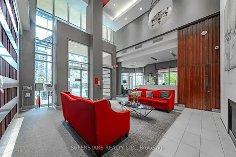 18 Kenaston Gardens Toronto ON M2K 3C7