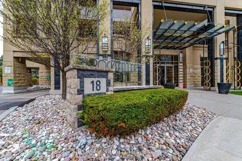 18 Kenaston Gardens Toronto ON M2K 3C7