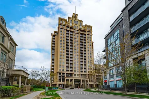 18 Kenaston Gardens Toronto ON M2K 3C7