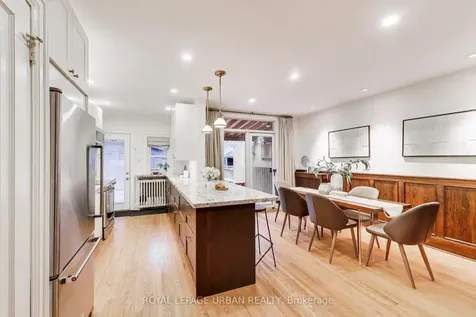 176 Davisville Avenue Toronto ON M4S 1E8