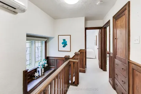 176 Davisville Avenue Toronto ON M4S 1E8