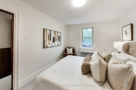176 Davisville Avenue Toronto ON M4S 1E8