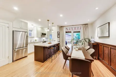 176 Davisville Avenue Toronto ON M4S 1E8