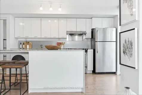 19 Singer Court Toronto ON M2K 0B2
