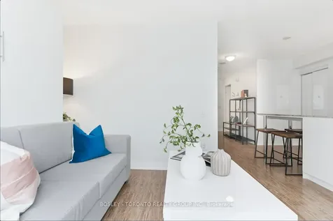 19 Singer Court Toronto ON M2K 0B2