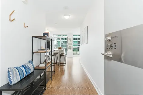 19 Singer Court Toronto ON M2K 0B2