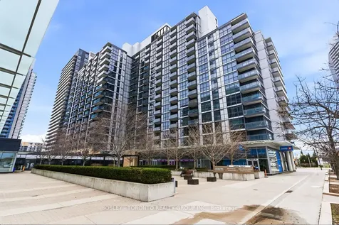 19 Singer Court Toronto ON M2K 0B2