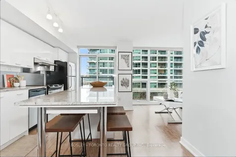 19 Singer Court Toronto ON M2K 0B2