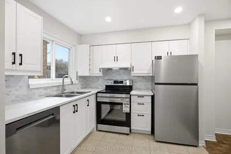 57 Godstone Road Toronto ON M2J 3C8
