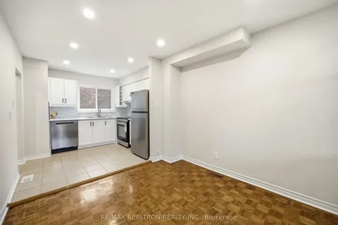 57 Godstone Road Toronto ON M2J 3C8