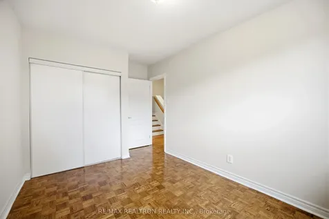 57 Godstone Road Toronto ON M2J 3C8