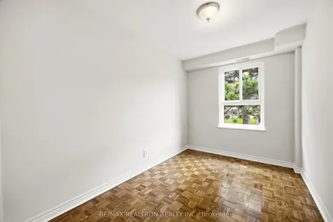 57 Godstone Road Toronto ON M2J 3C8