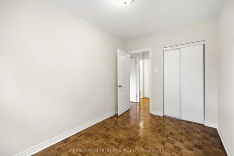 57 Godstone Road Toronto ON M2J 3C8