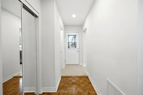57 Godstone Road Toronto ON M2J 3C8