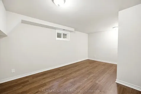 57 Godstone Road Toronto ON M2J 3C8