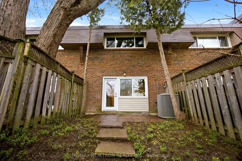 57 Godstone Road Toronto ON M2J 3C8