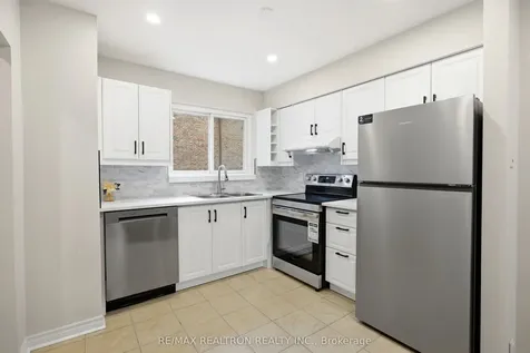 57 Godstone Road Toronto ON M2J 3C8