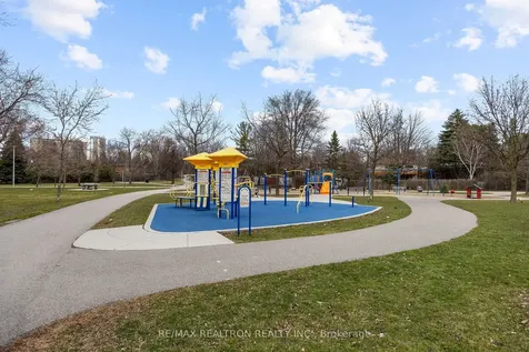 57 Godstone Road Toronto ON M2J 3C8