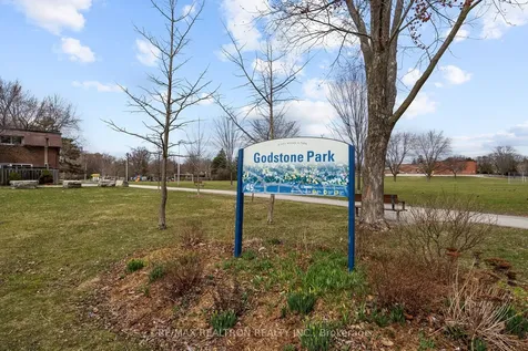57 Godstone Road Toronto ON M2J 3C8