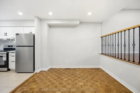 57 Godstone Road Toronto ON M2J 3C8